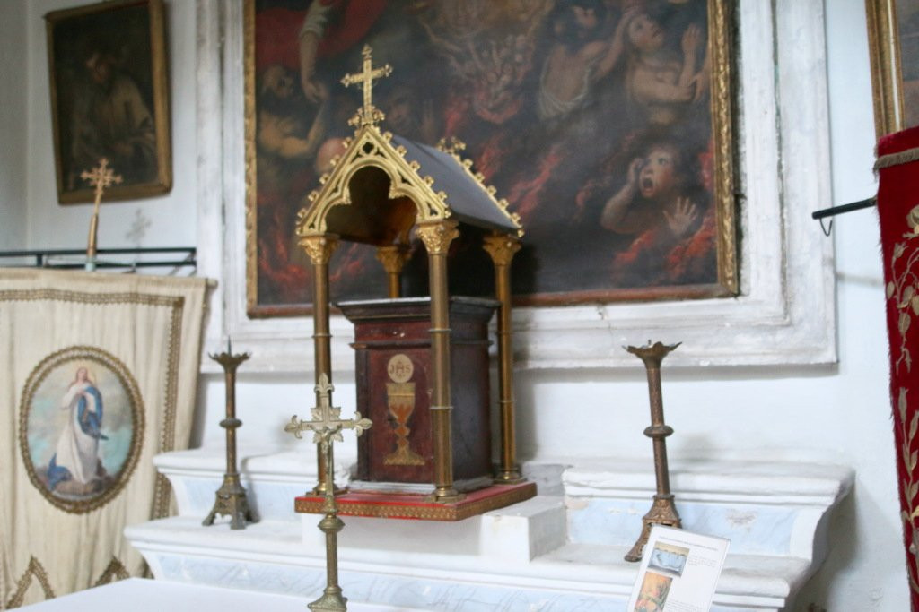 Eglise Sainte Julie-Nonza必去景点