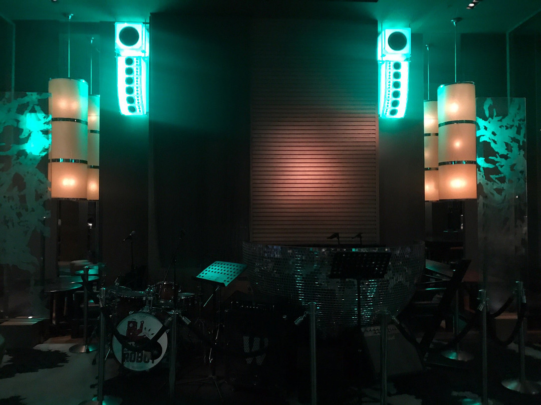 世纪100酒吧(上海柏悦酒店)-上海市必去景点