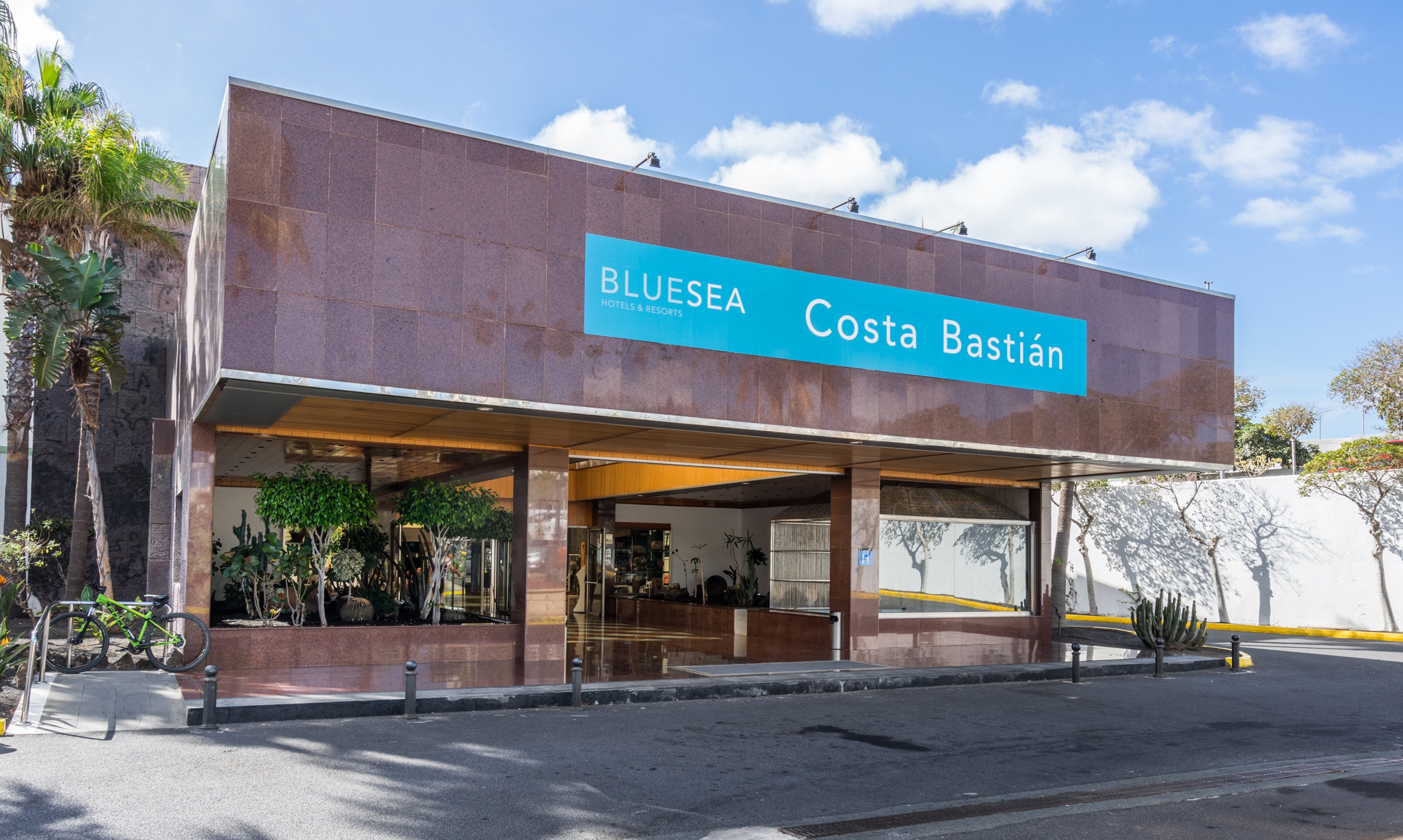 BLUESEA Costa Bastian-官方