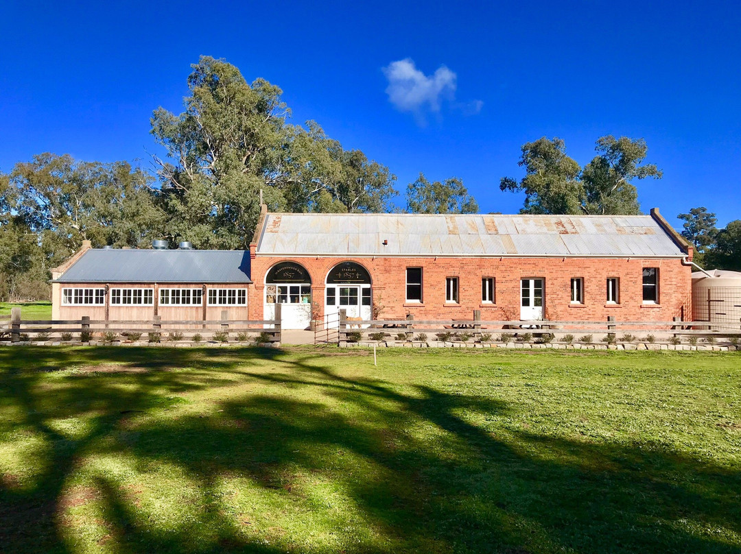 The Grounds of the Ravenswood Homestead主图