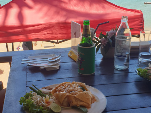 花田度假酒店主图