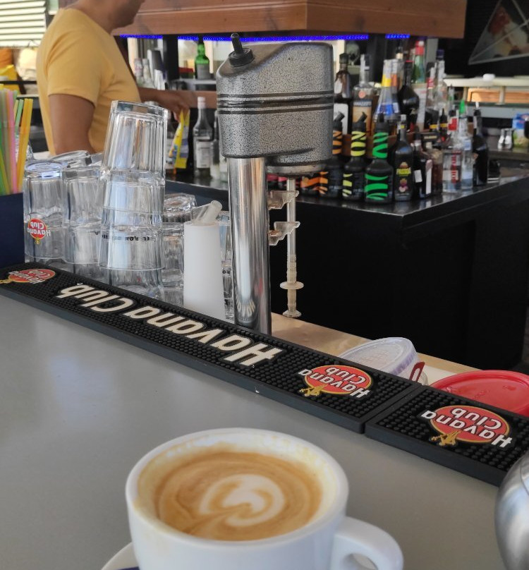 La Cubanita Beach Bar-晴滩必去景点