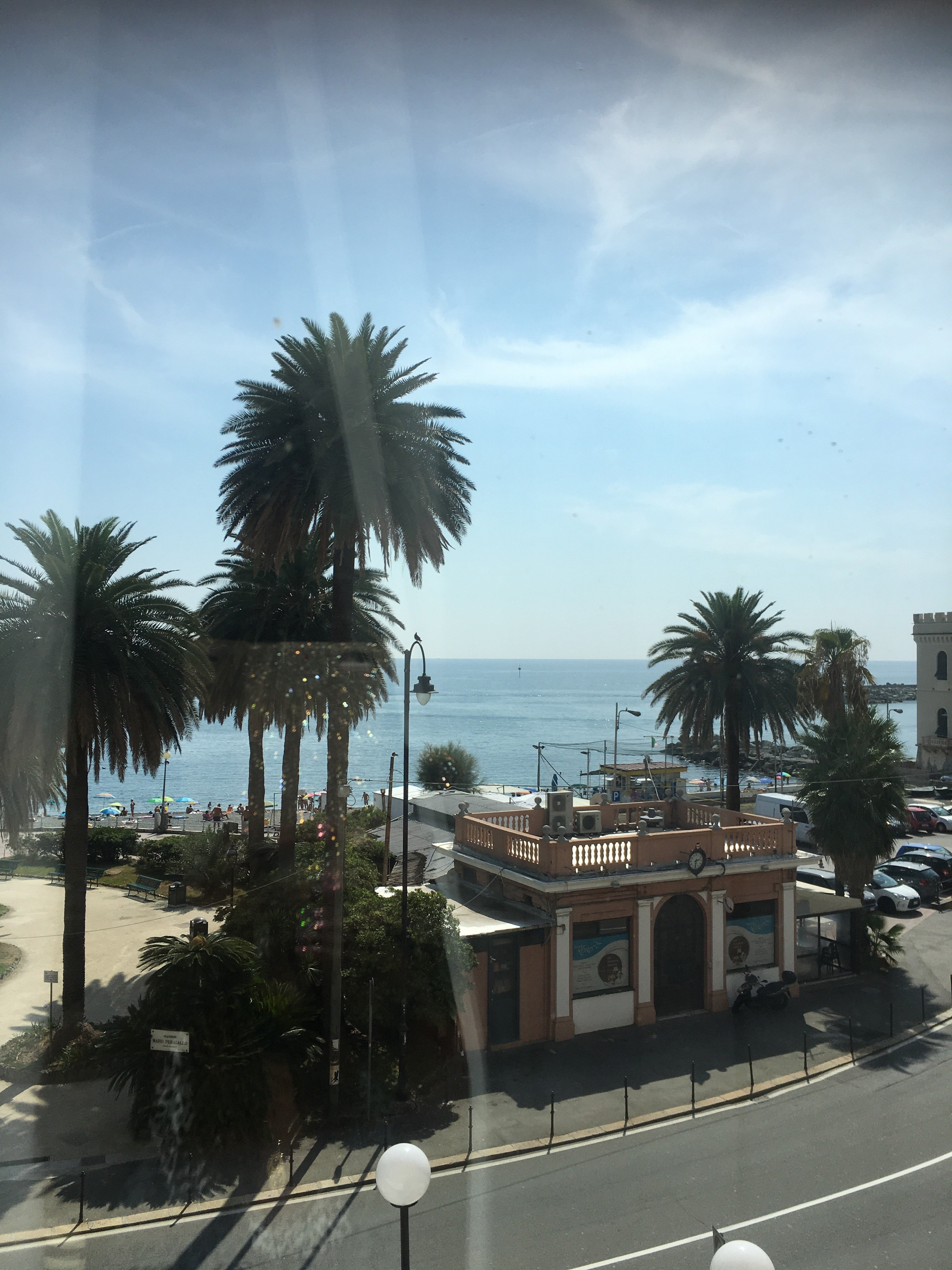 Hotel Mediterranee-泳池