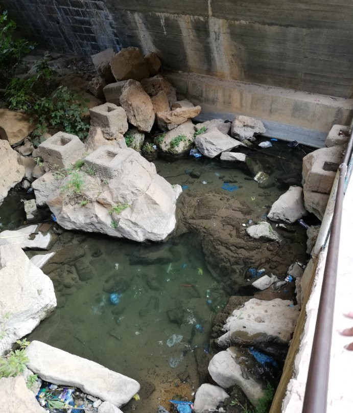 El-Ourit Waterfalls景点图片