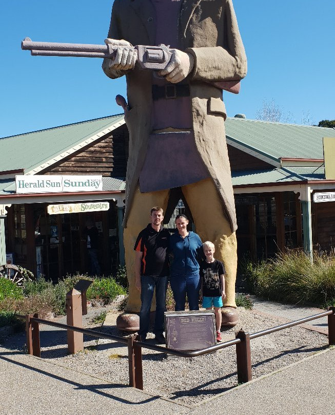The Big Ned Kelly Statue景点图片