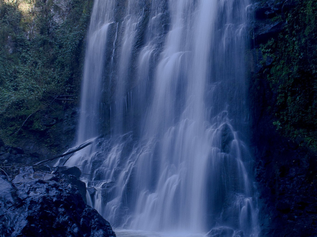 Cachoeira da Linha Feijo-南卡希亚斯必去景点