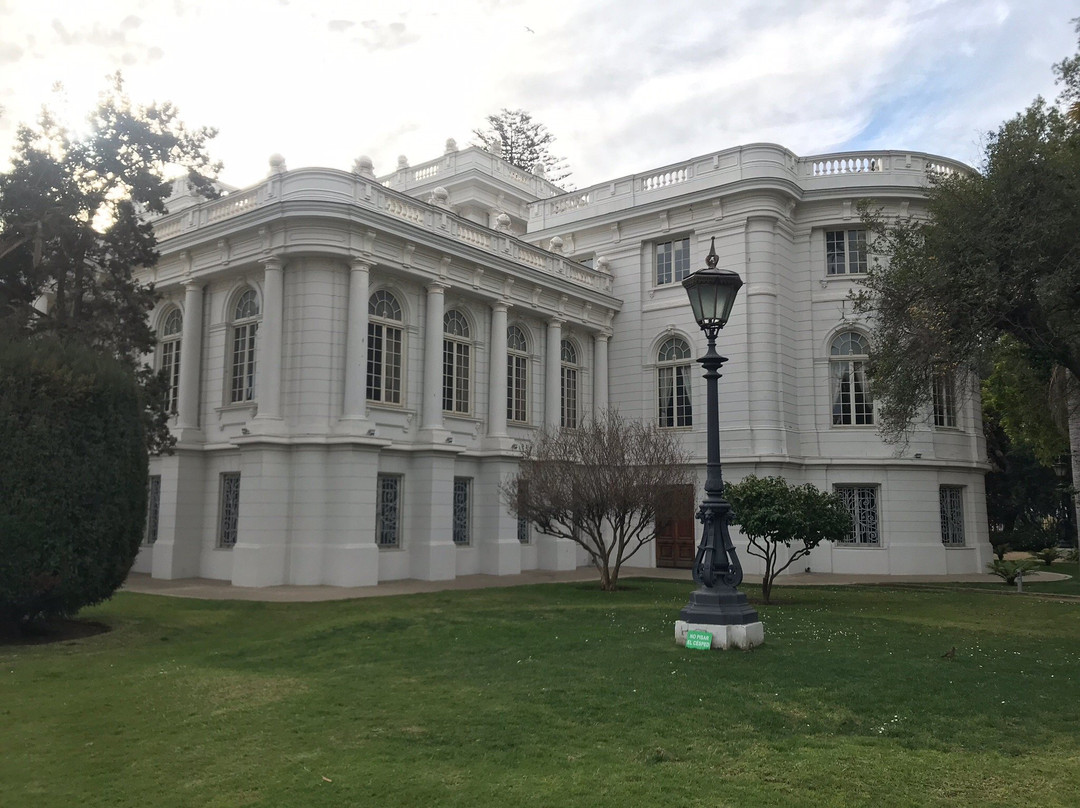 Palacio Rioja-比尼亚德尔马必去景点