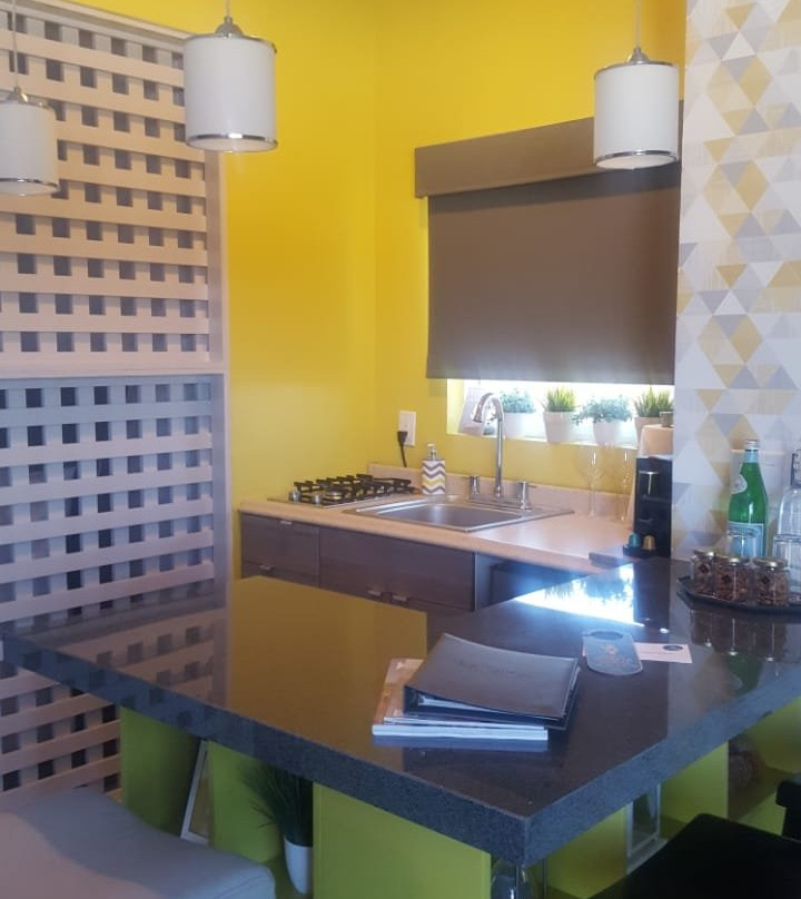 La Cima del Valle主图