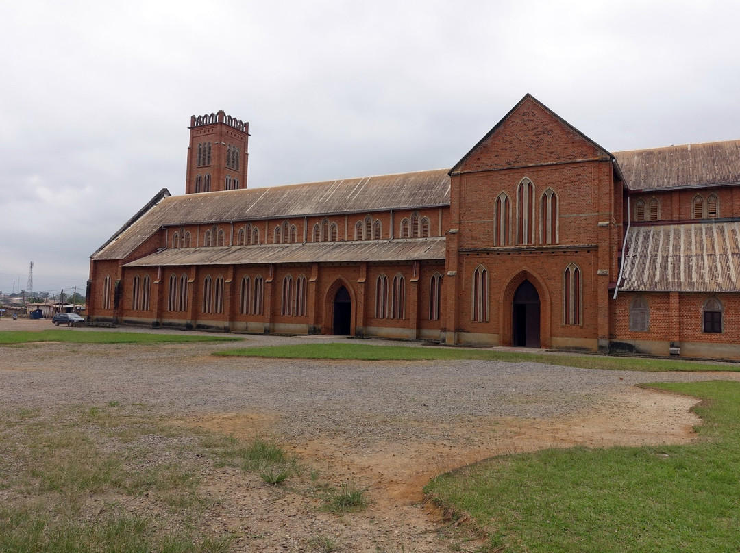 Cathèdrale Notre Dame du Rosaire-Mbalmayo必去景点