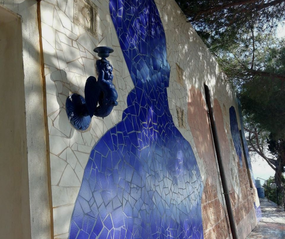 Villa Biener-Cipressa必去景点