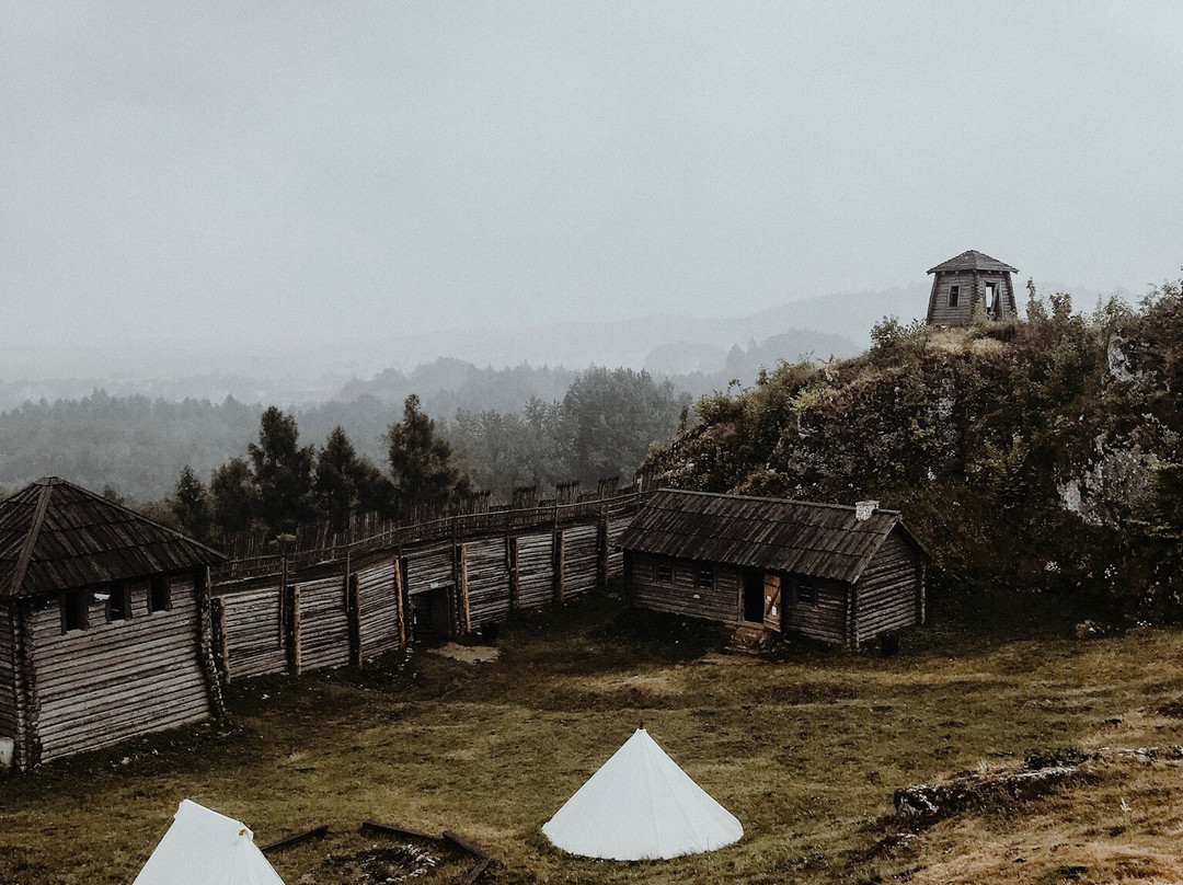 Castle On The Mount Birów-Podzamcze必去景点