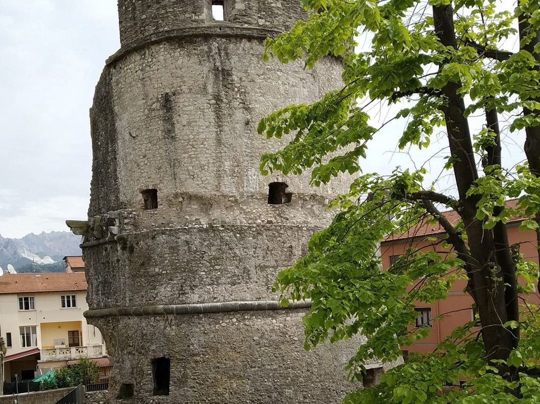 Torre di Castruccio-卡拉拉必去景点