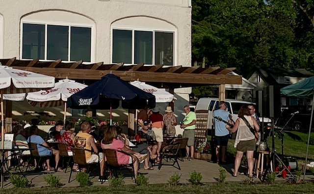 Blakeslee餐馆和美食-Cold Springs Resort