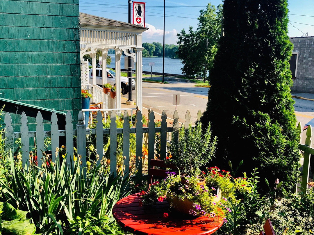 Blue Door Inn Alma主图