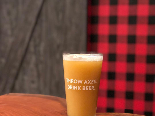 Chops+Hops Axe Throwing Lodge-劳德代尔堡必去景点