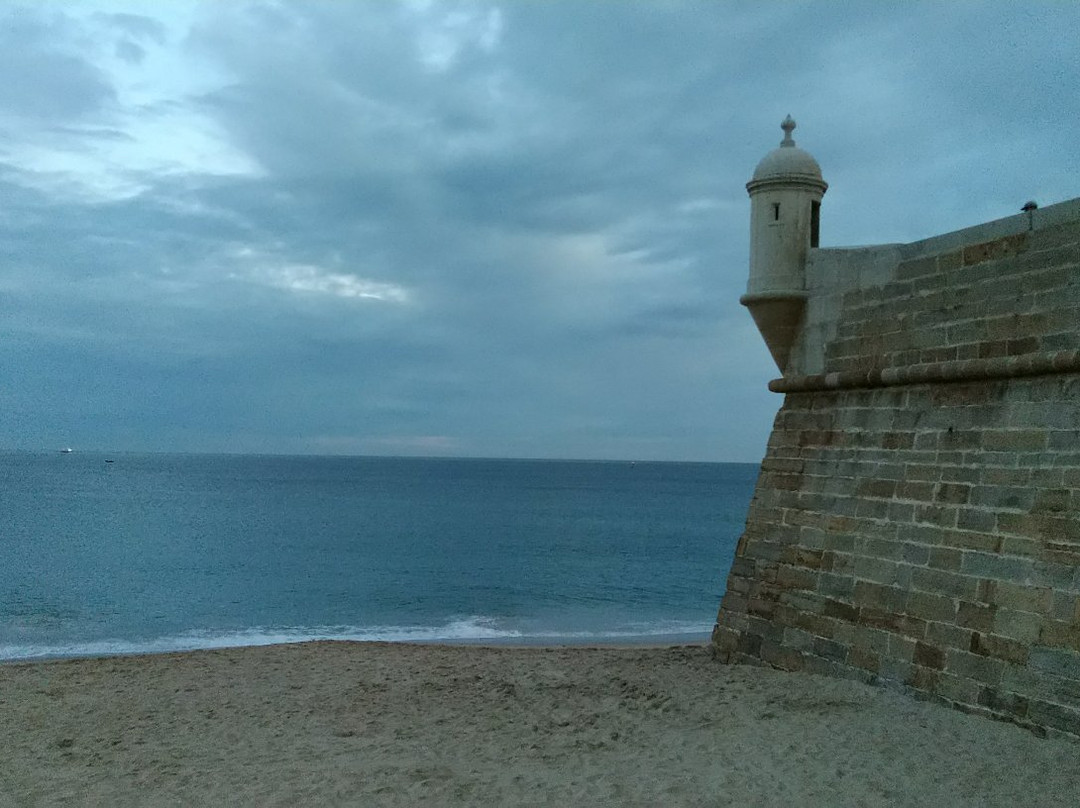 Fortaleza de Santiago-塞新布拉必去景点