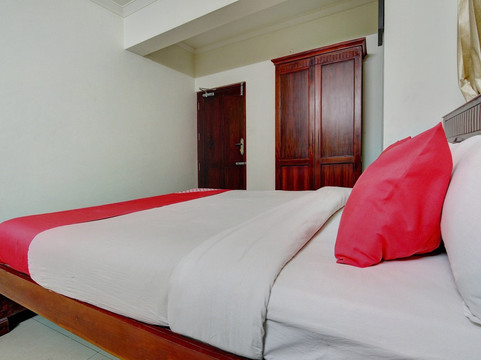 Kooloth Lake View Residency主图