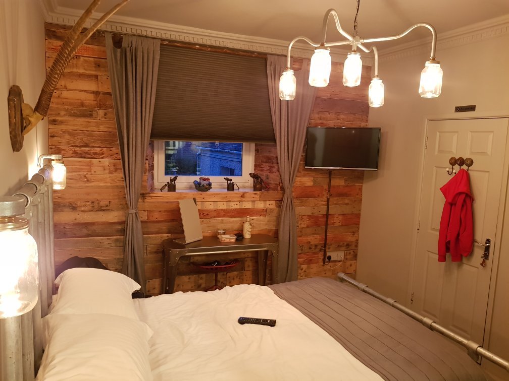 James' Place At Dowlais-官方