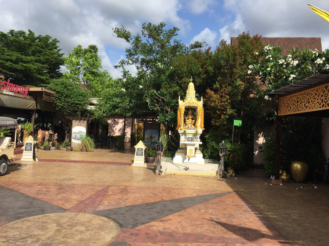 珀昆通精品度假村主图