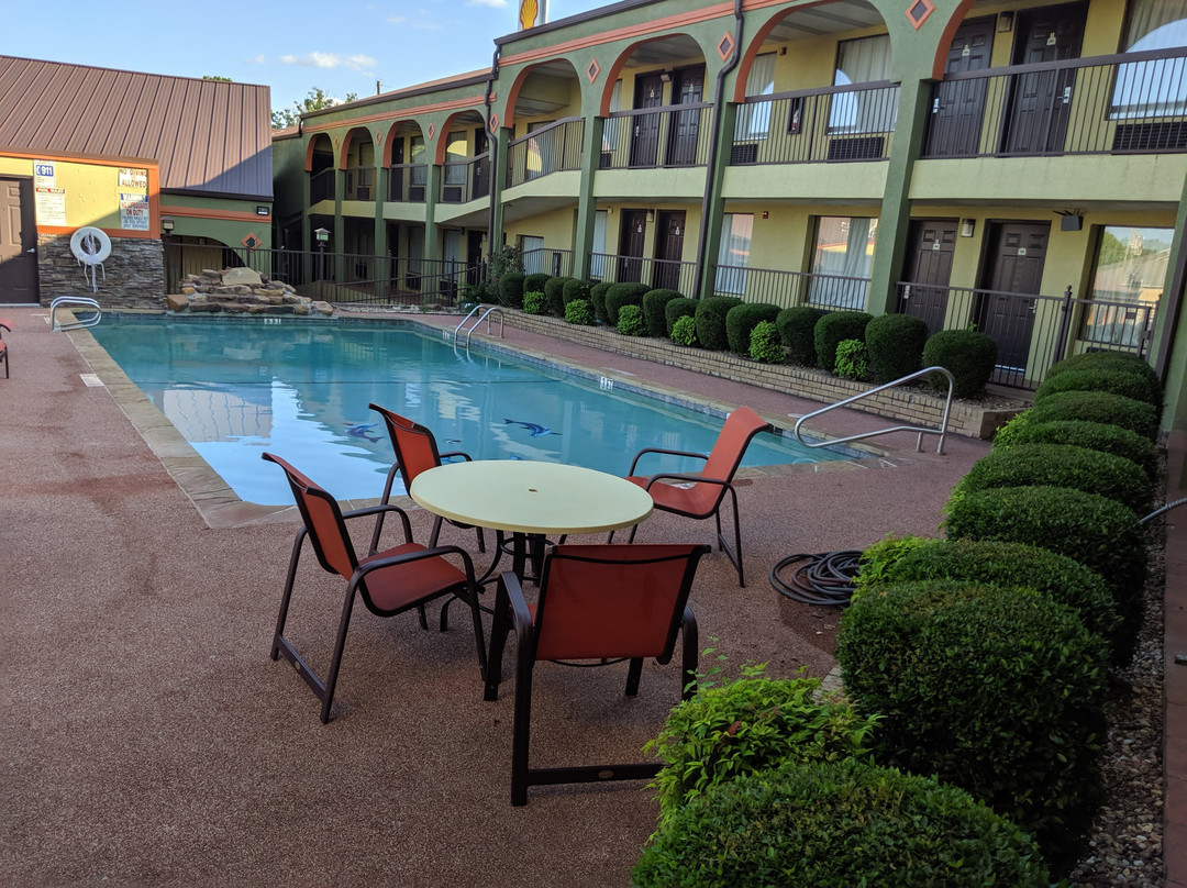 SureStay By Best Western Mt Pleasant主图