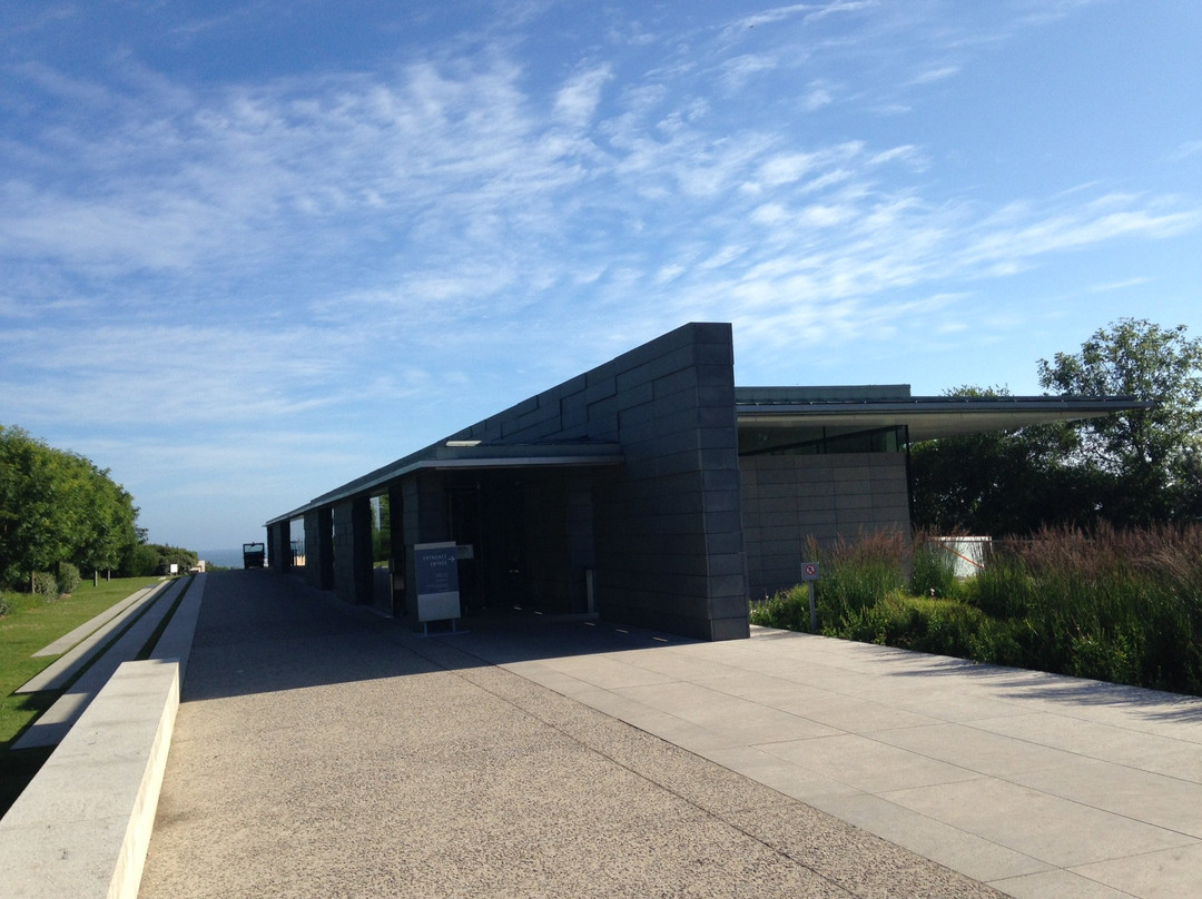 Normandy Visitors Center景点图片