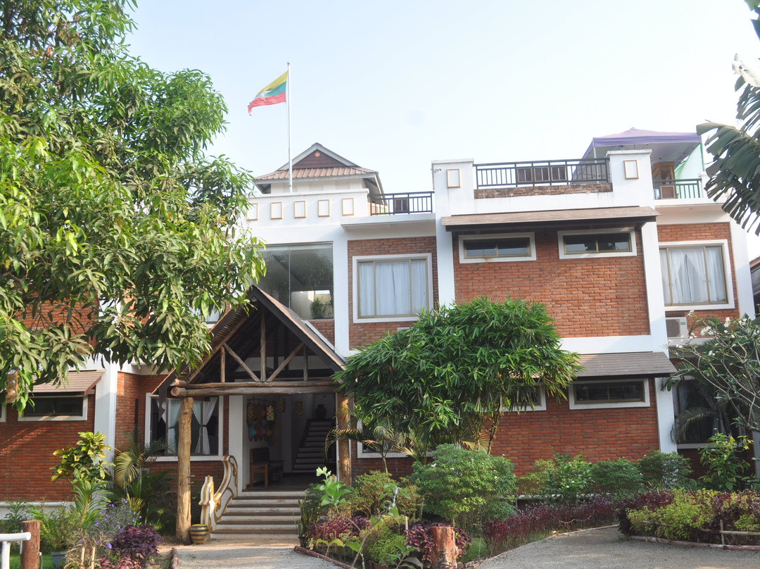 Hotel Queen Jamadevi主图