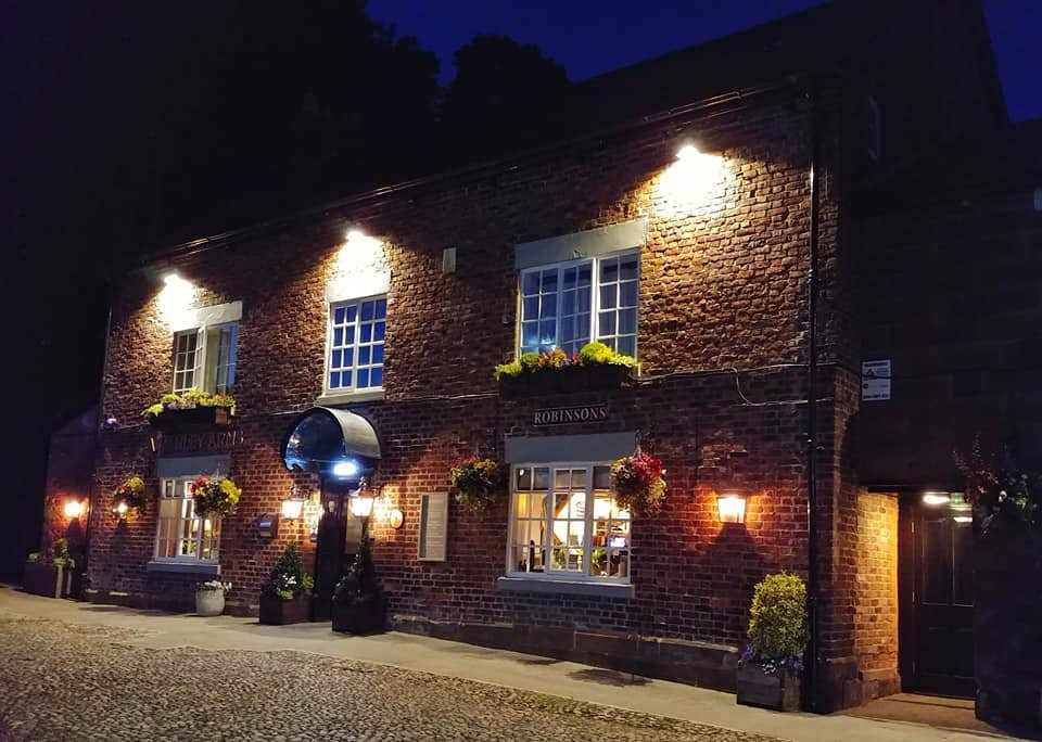 Cotebrook餐馆和美食-The Alvanley Arms