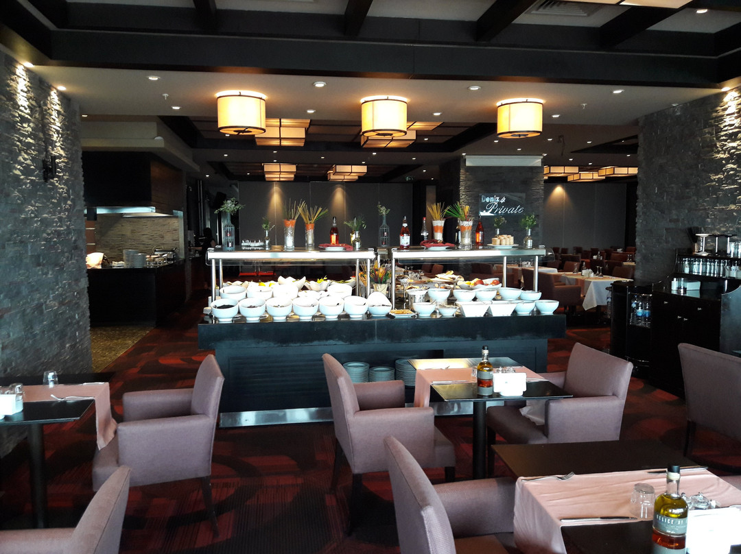 Sway Hotels主图