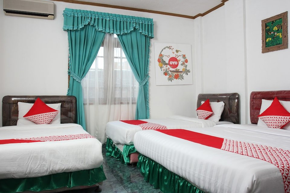 OYO 392 Hotel Mawar Saron主图