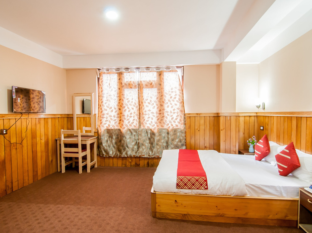 Klifton Crown Lachen (Cazareh Hotels)