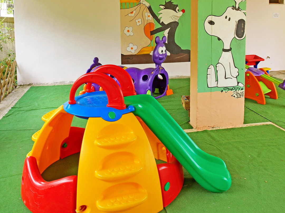 Kapougiati Studios主图