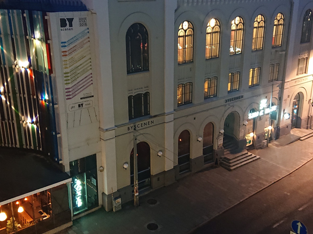松恩酒店主图