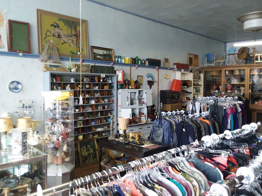 Another Round Resale景点图片