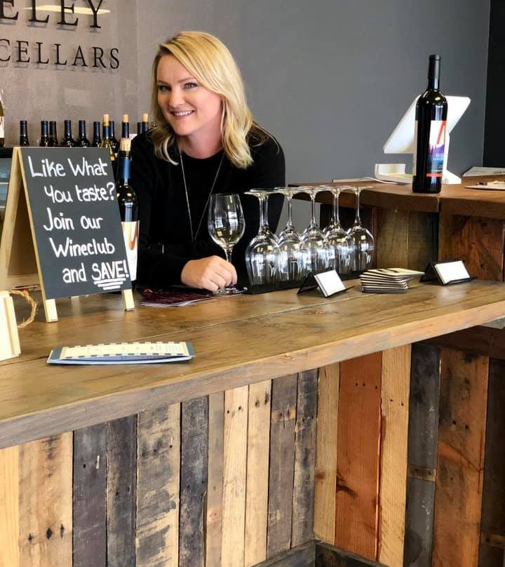 Moseley Family Cellars-雷丁必去景点