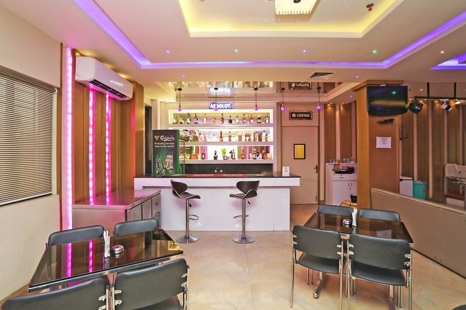 OYO 18774 Utwo Hotel主图