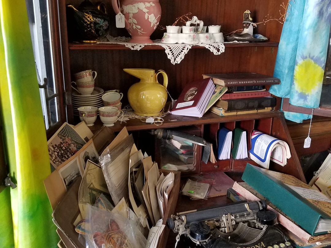 Bethany Arts and Antiques景点图片