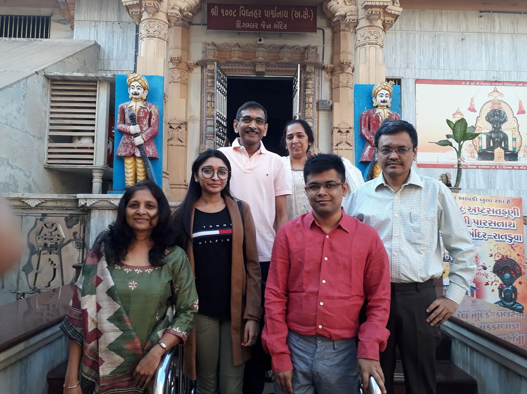 Vighnahar Parshwanath Digambar Jain Mandir景点图片
