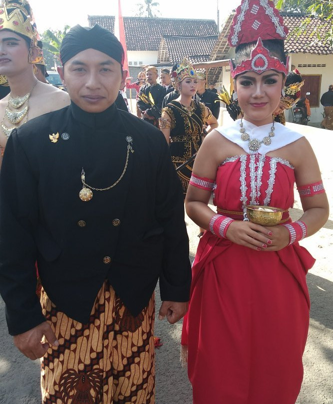 Candi Sawentar-勿里达必去景点