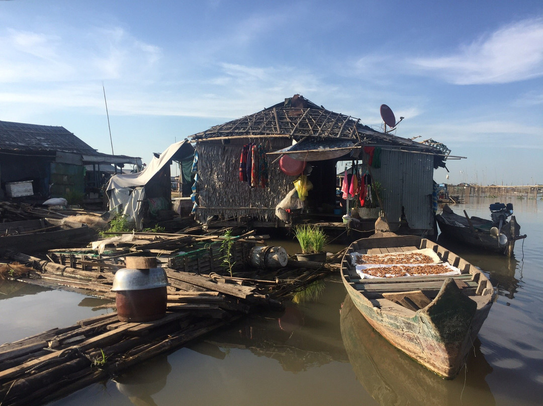 Cambodia’s Kampong Chhnang floating village景点图片
