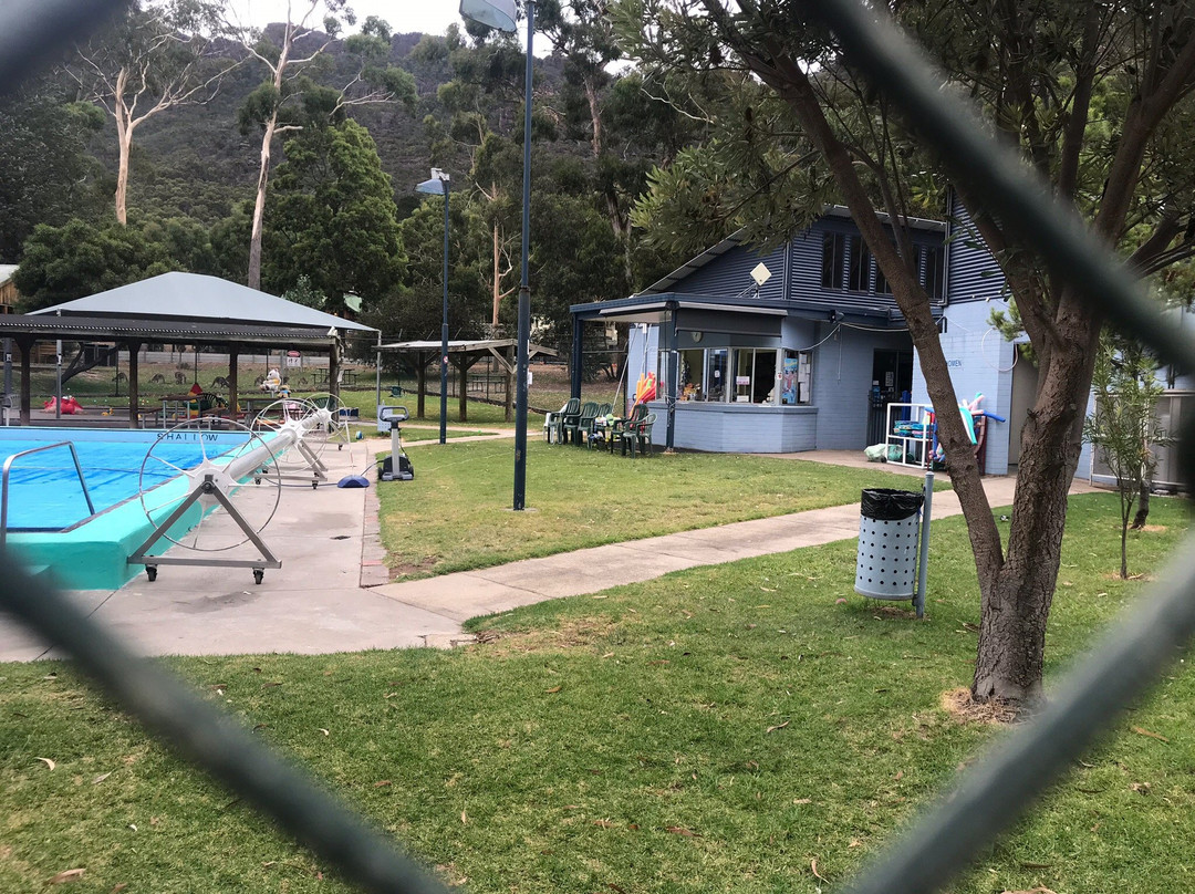 Halls Gap swimming Pool-贺思盖必去景点