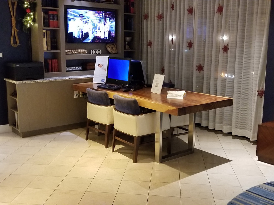 Annapolis Waterfront Hotel主图