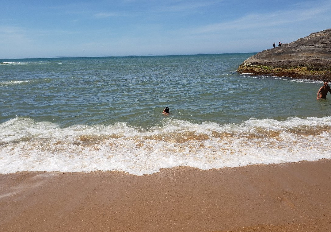 Areias Negras Beach景点图片