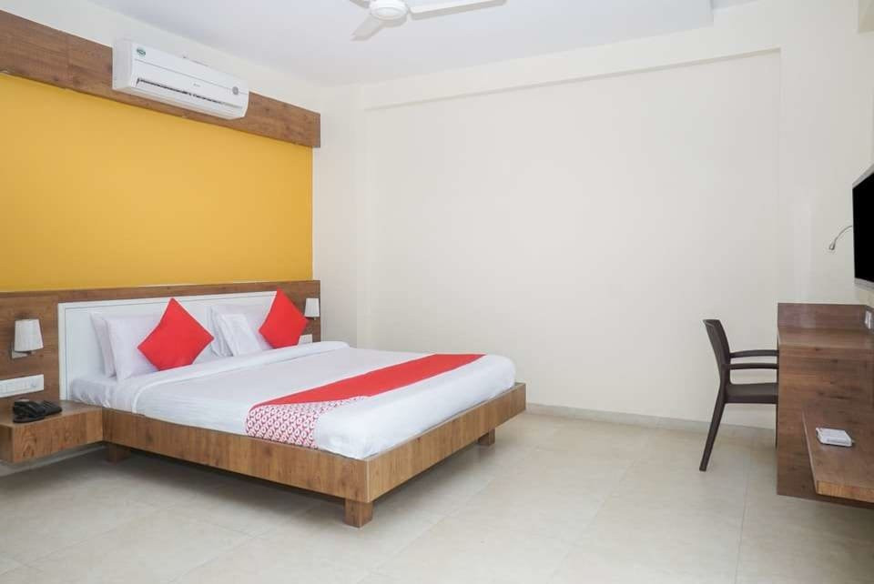 Hotel Sanskruti Resort主图