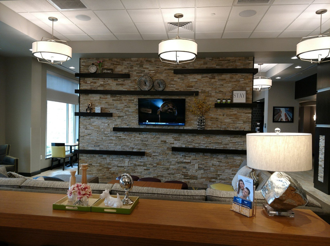 Drury Inn & Suites Pittsburgh Airport Settlers Ridge主图