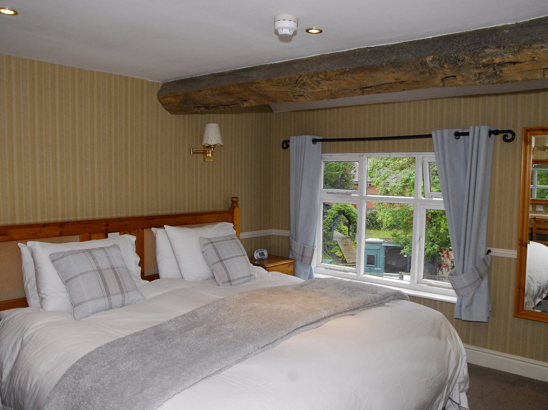 Egerton Arms, Astbury主图