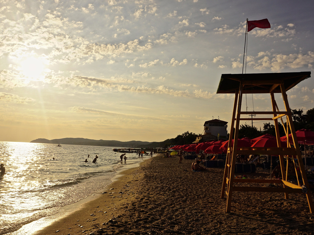 Pefkari Beach景点图片