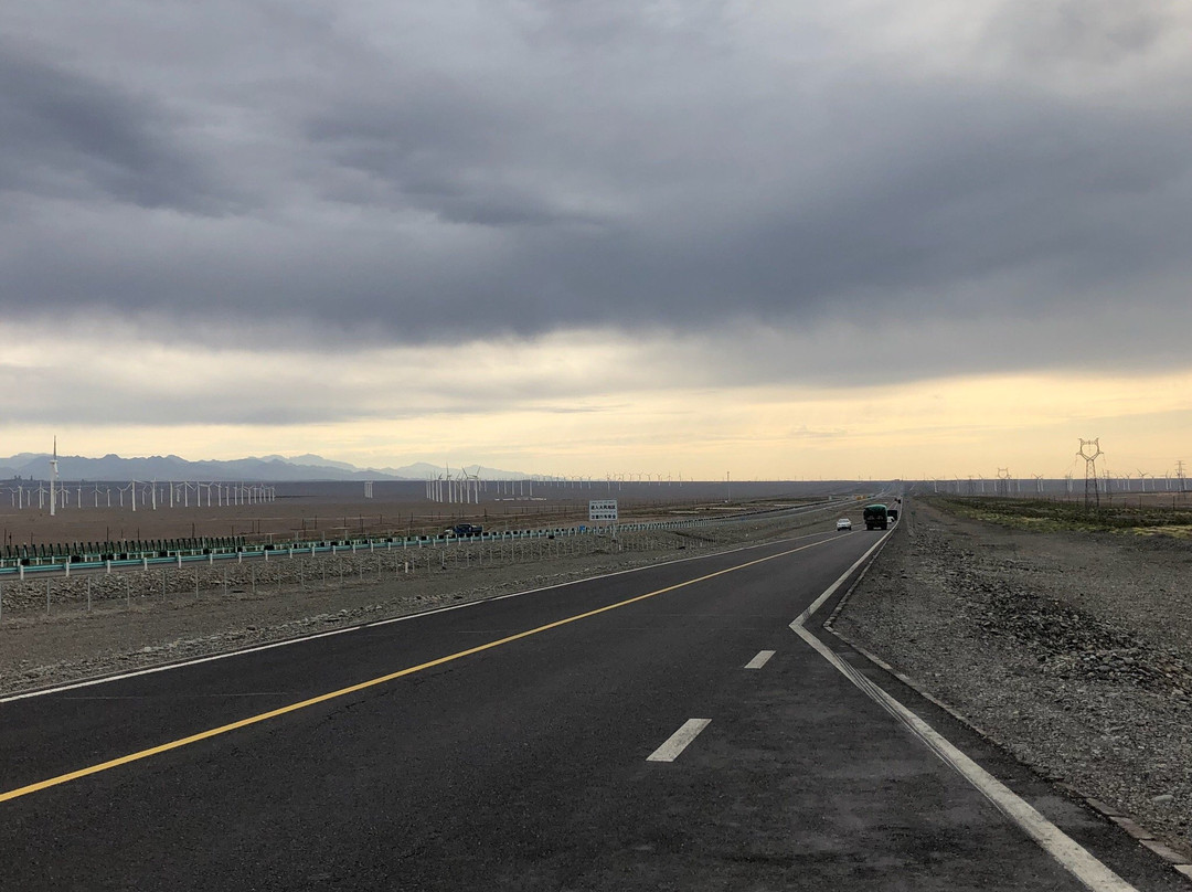 达坂城风力发电站景点图片