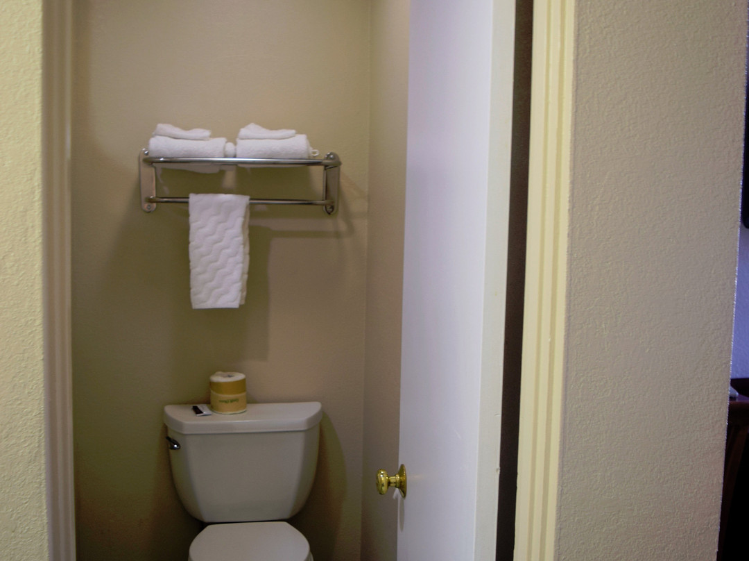 Western Inn & Suites主图