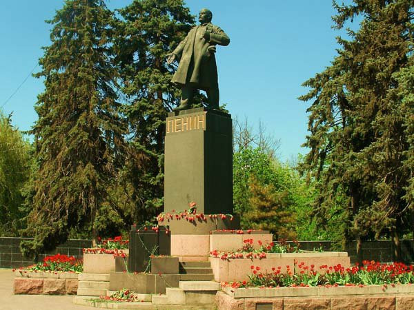 Lenin Statue-罗斯托夫必去景点
