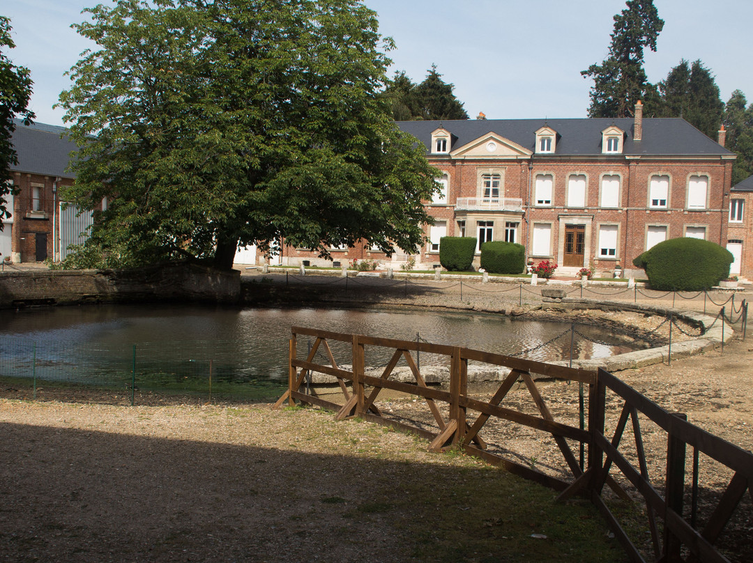 Saint-Omer-en-Chaussee旅游攻略图片